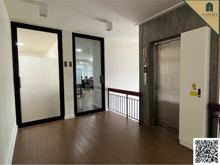 For sale retail Space in Phaya Thai, Bangkok