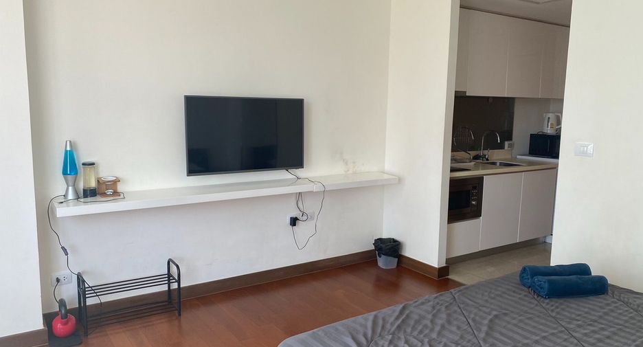 For sale 1 bed condo in Bang Lamung, Chonburi