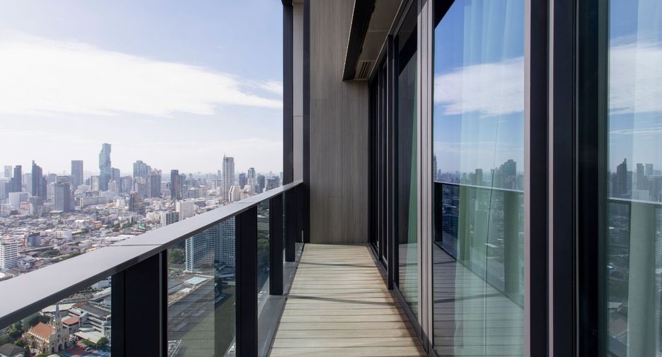 For rent and for sale 4 bed condo in Khlong San, Bangkok