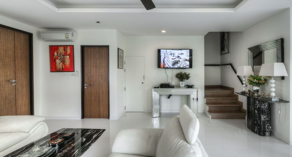 For rent 3 bedrooms townhouse in Thalang, Phuket