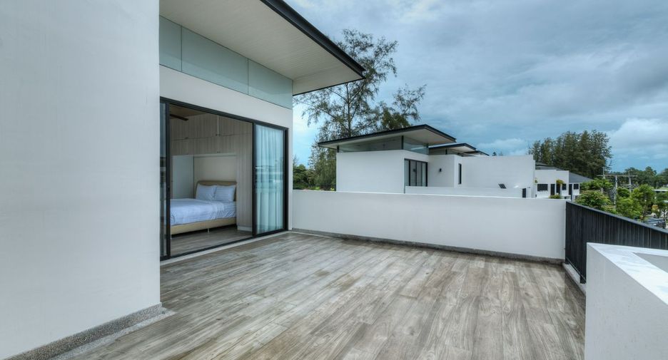For rent 3 bedrooms townhouse in Thalang, Phuket