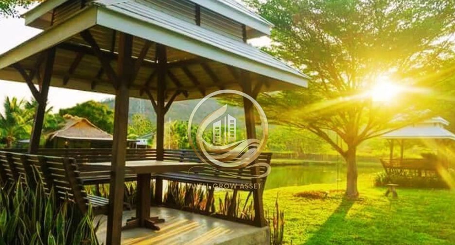 Local comercial en venta de 3 habitaciones en Cha Am, Phetchaburi