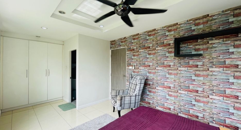 For rent 3 bedrooms house in Bang Lamung, Chonburi