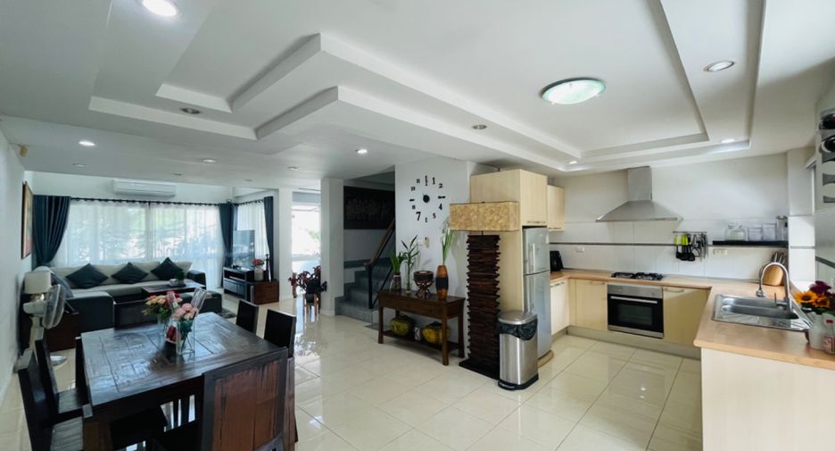 For rent 3 bedrooms house in Bang Lamung, Chonburi