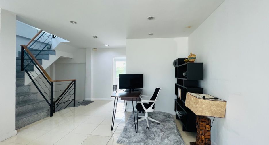 For rent 3 bedrooms house in Bang Lamung, Chonburi