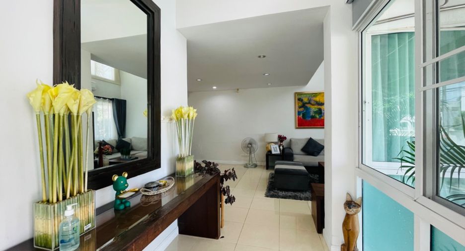 For rent 3 bedrooms house in Bang Lamung, Chonburi