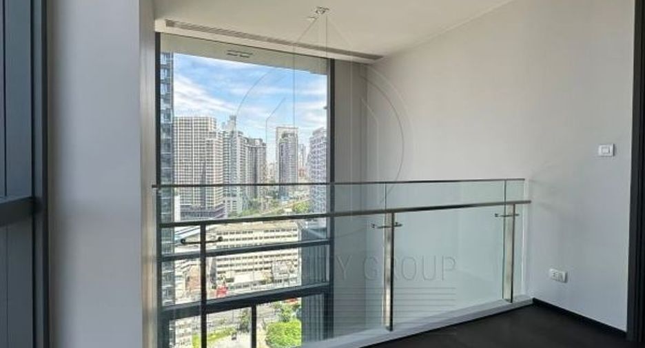 For sale 2 bedrooms condo in Khlong Toei, Bangkok