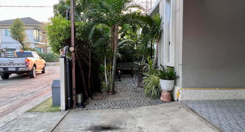For sale 3 bedrooms house in Lam Luk Ka, Pathum Thani