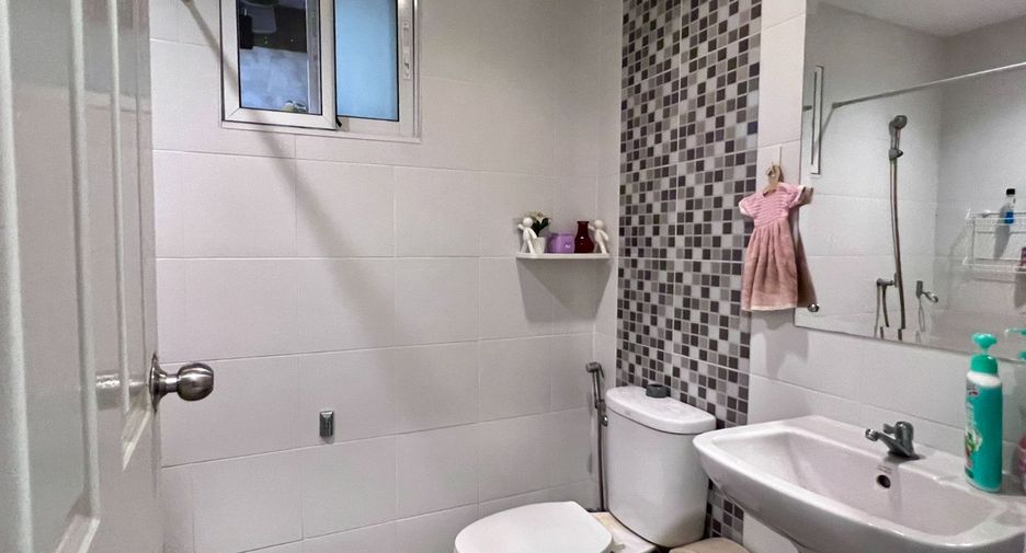 For sale 3 bedrooms house in Lam Luk Ka, Pathum Thani