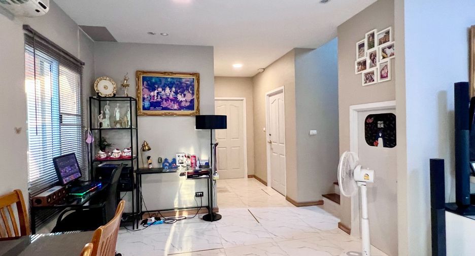 For sale 3 bedrooms house in Lam Luk Ka, Pathum Thani