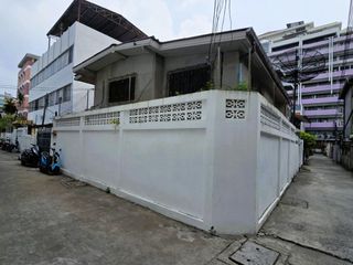For sale 3 bed house in Thon Buri, Bangkok