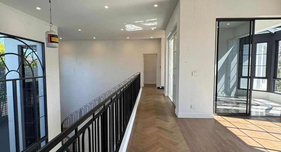 For rent 4 ベッドルーム house in Bang Kapi, Bangkok