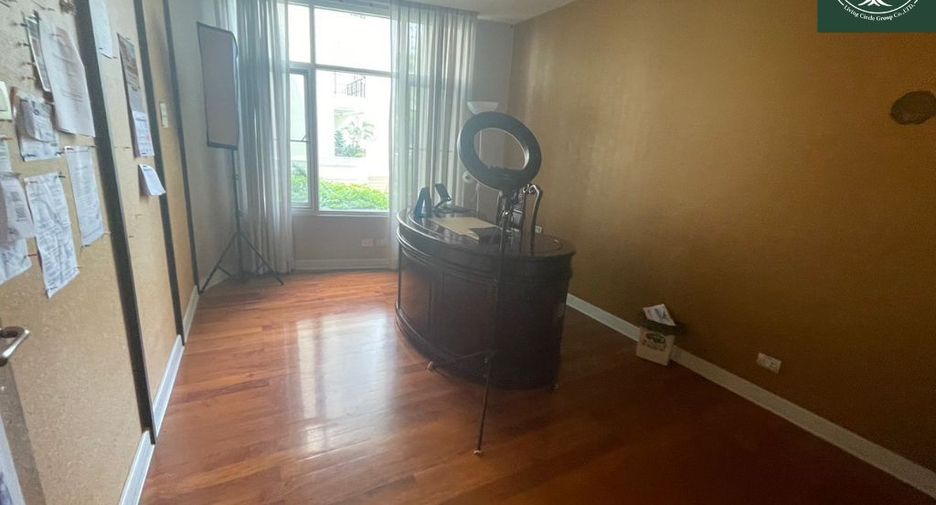 For rent and for sale 3 bedrooms condo in Sathon, Bangkok