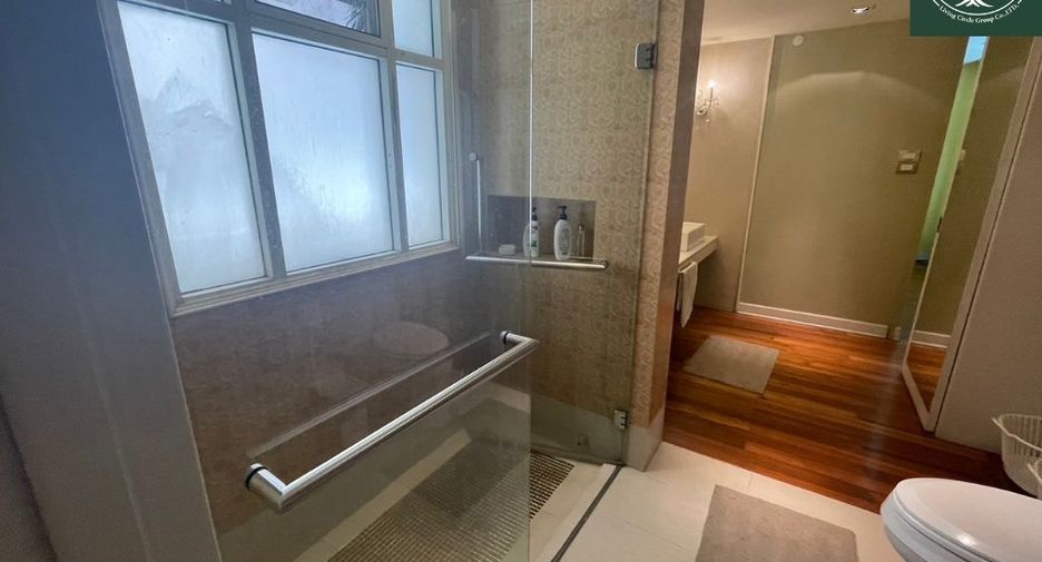For rent and for sale 3 bedrooms condo in Sathon, Bangkok