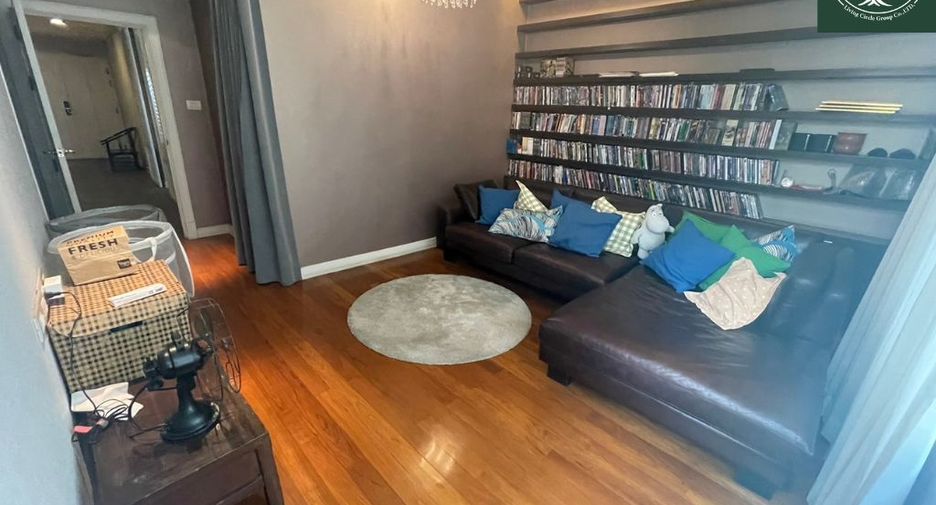 For rent and for sale 3 bedrooms condo in Sathon, Bangkok