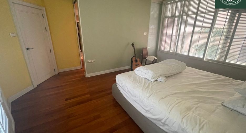 For rent and for sale 3 bedrooms condo in Sathon, Bangkok