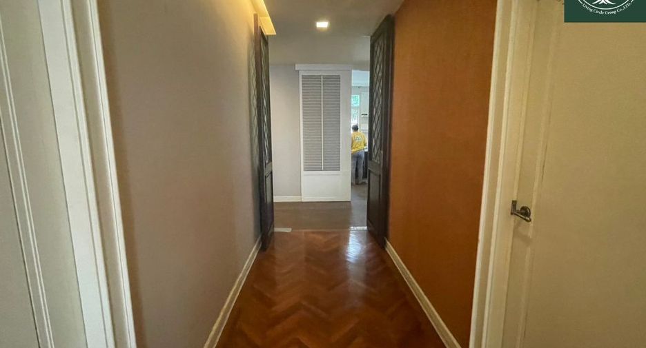 For rent and for sale 3 bedrooms condo in Sathon, Bangkok