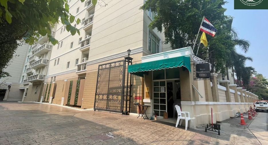 For rent and for sale 3 bedrooms condo in Sathon, Bangkok