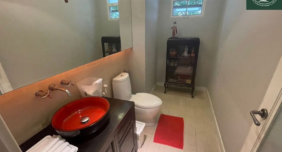 For rent and for sale 3 bedrooms condo in Sathon, Bangkok