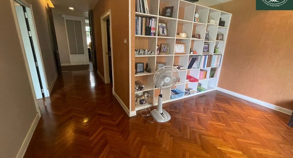 For rent and for sale 3 bedrooms condo in Sathon, Bangkok