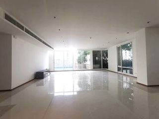 For rent 3 bedrooms condo in Sathon, Bangkok