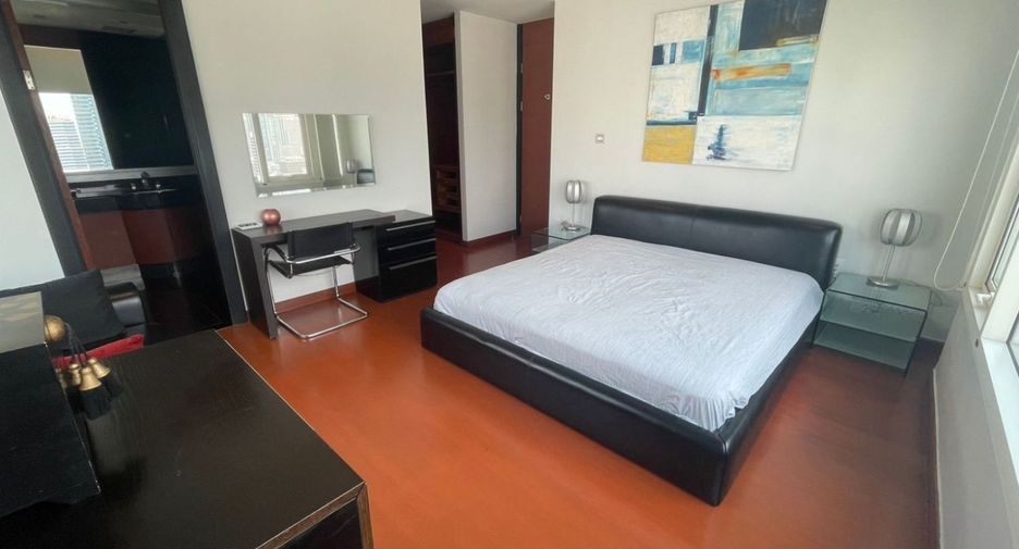 For rent and for sale 2 bedrooms condo in Sathon, Bangkok
