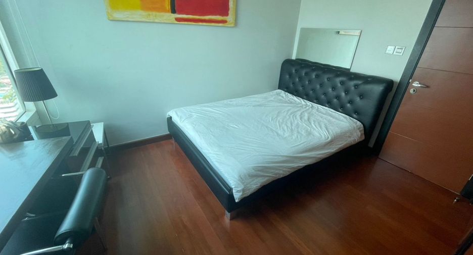 For rent and for sale 2 bedrooms condo in Sathon, Bangkok