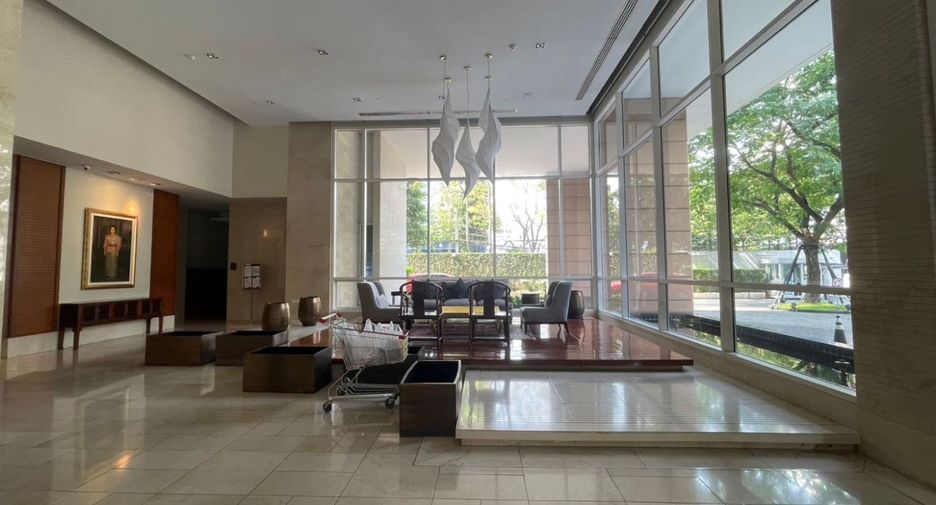 For rent and for sale 2 bedrooms condo in Sathon, Bangkok