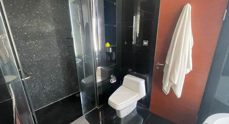 For rent and for sale 2 bedrooms condo in Sathon, Bangkok