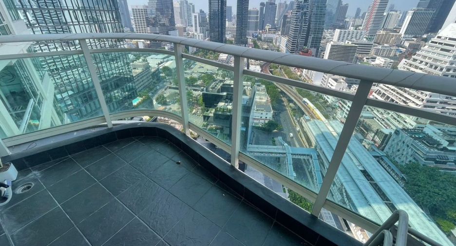 For rent and for sale 2 bedrooms condo in Sathon, Bangkok