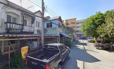 Продажа 2 спальни таунхаус в Лат Крабанг, Бангкок