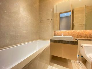Wohnung zur Miete mit 2 Zimmer in Pathum Wan, Bangkok