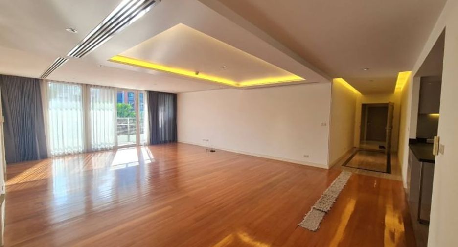 À louer et à vendre 3 chambres condo à Watthana, Bangkok
