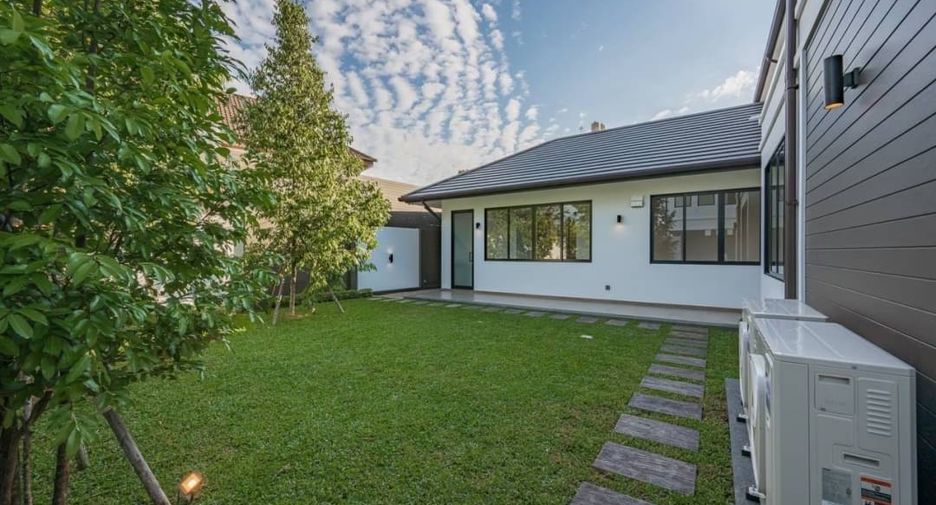 Villa zum Kauf mit 5 Zimmer in Mueang Chiang Mai, Chiang Mai