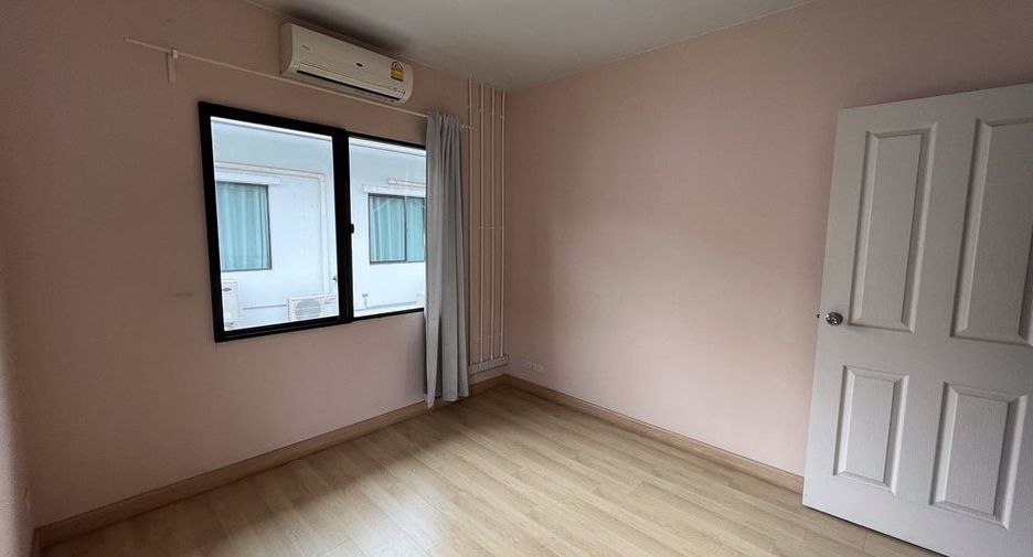 For sale 4 bedrooms house in Bang Phli, Samut Prakan