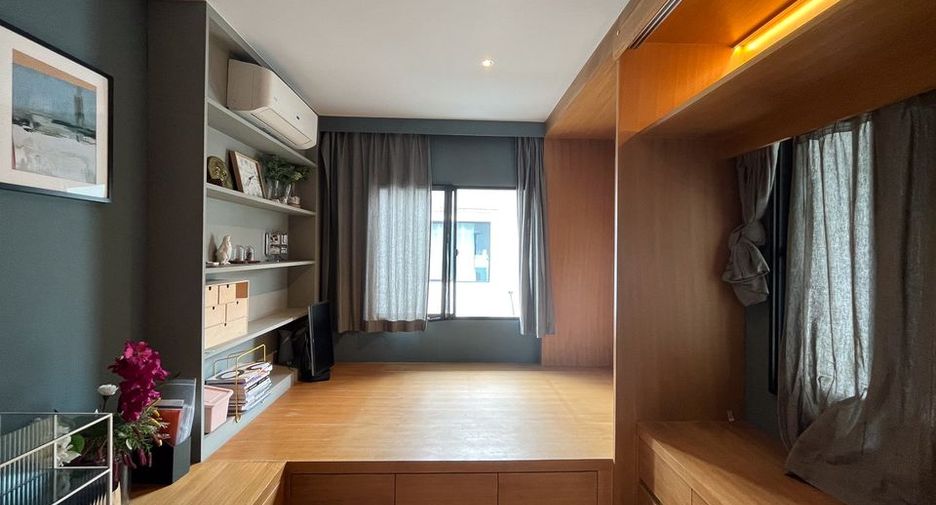 For sale 4 bedrooms house in Bang Phli, Samut Prakan
