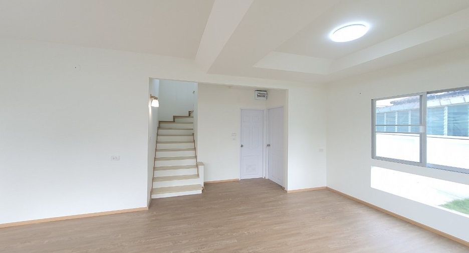 For sale 3 bedrooms house in Nong Khaem, Bangkok