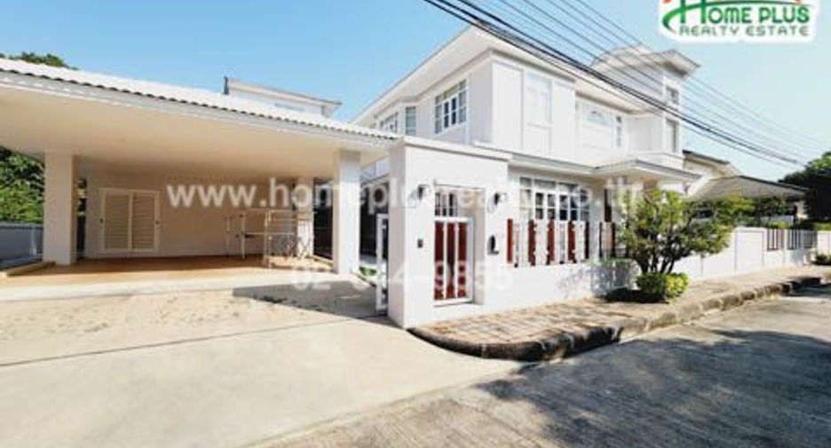 For sale 3 bedrooms house in Saphan Sung, Bangkok