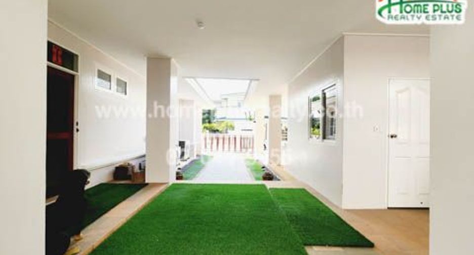 For sale 3 bedrooms house in Saphan Sung, Bangkok