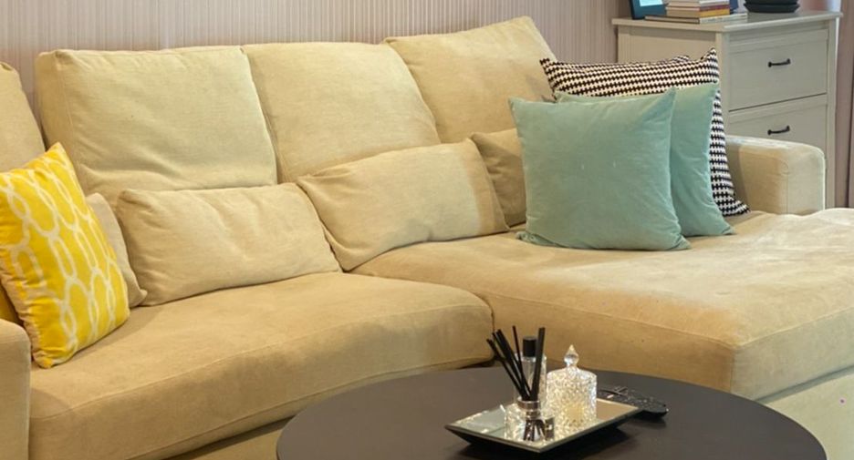 For sale 2 bed condo in Watthana, Bangkok