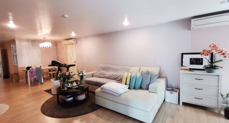 For sale 2 bed condo in Watthana, Bangkok