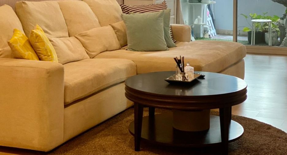 For sale 2 bed condo in Watthana, Bangkok