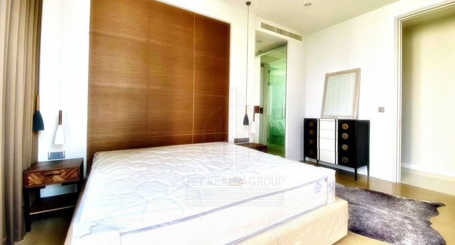 For sale 2 ベッドルーム condo in Khlong Toei, Bangkok
