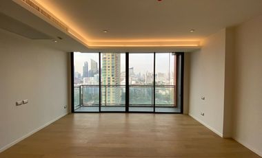 For sale 3 bed condo in Watthana, Bangkok