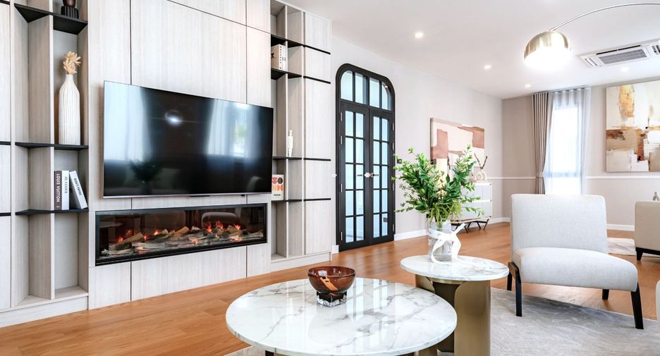 For rent and for sale 5 bedrooms house in Saphan Sung, Bangkok