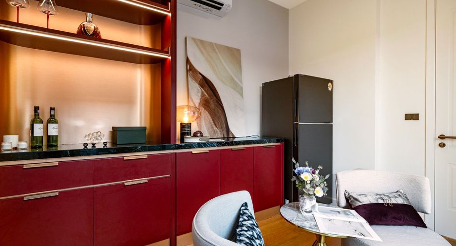 For rent and for sale 5 bedrooms house in Saphan Sung, Bangkok