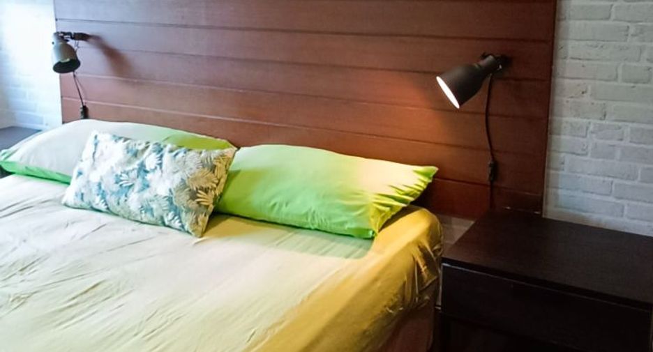 For rent 2 bedrooms condo in Watthana, Bangkok