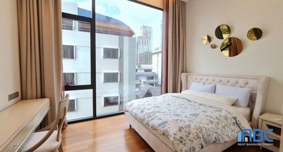 For rent 3 bedrooms condo in Pathum Wan, Bangkok