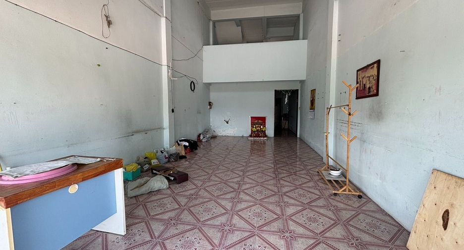 For sale 2 bedrooms townhouse in Mueang Rayong, Rayong