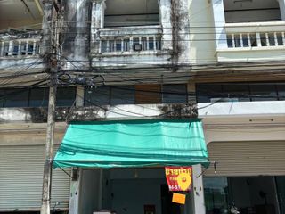 Casa adosada en venta de 2 habitaciones en Mueang Rayong, Rayong